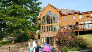 painting contractor New Berlin before and after photo 1765206852267_11659306_930060103701675_1126557385249709466_n